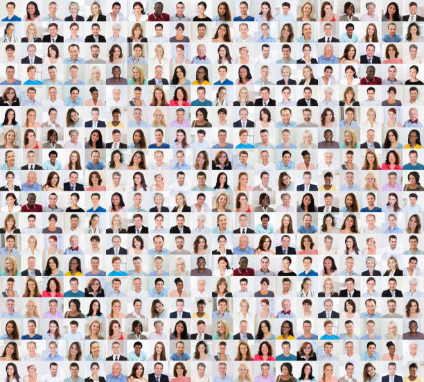collage van een glimlachende mensen - mensen fotos stockfoto's en -beelden
