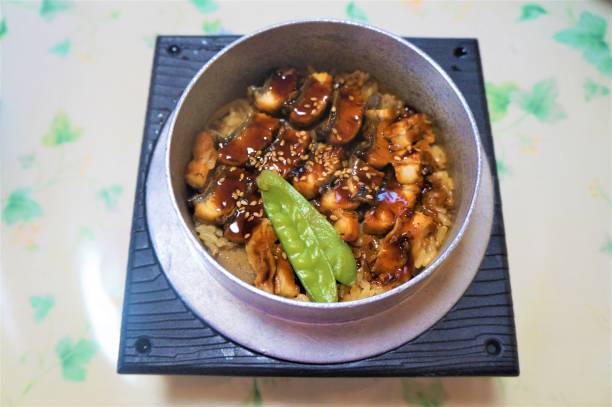 istock unagi kamameshi 855081286