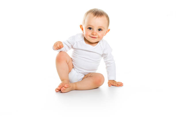 hermoso niño sobre fondo blanco - baby cute laughing human face fotografías e imágenes de stock