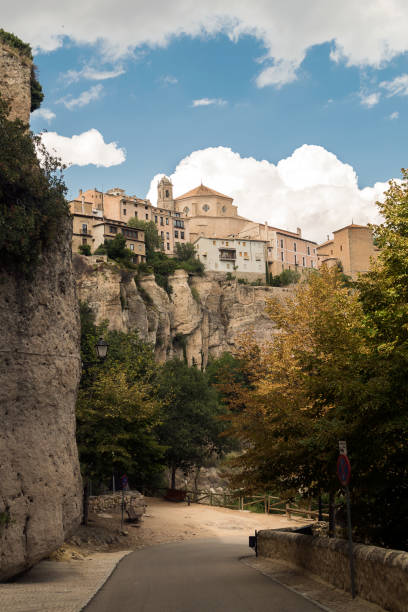 istock Hanging houses in Cuenca 855252450