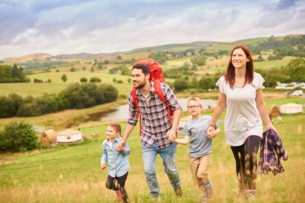 istock young family exploring the outdoors 855265914