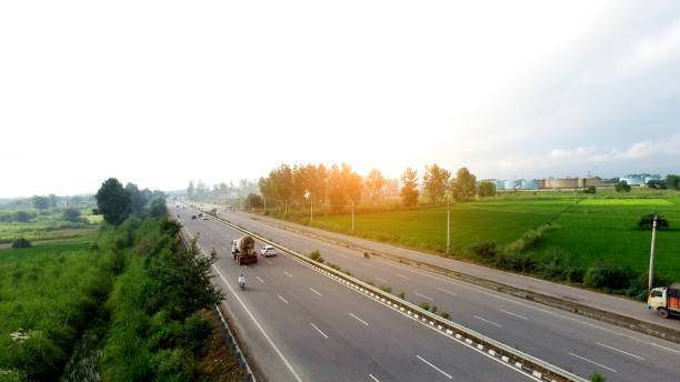 公路高架視圖 - 哈里亞納邦 個照片及圖片檔
