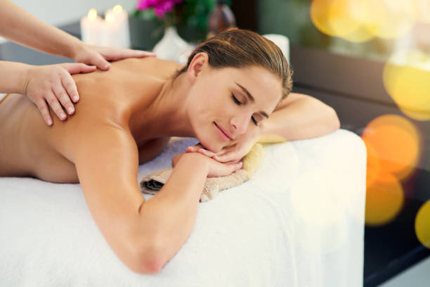 istock The healing power of touch therapy 855513080