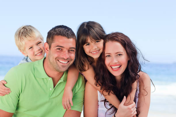 istock Children with their parents posing 855516464