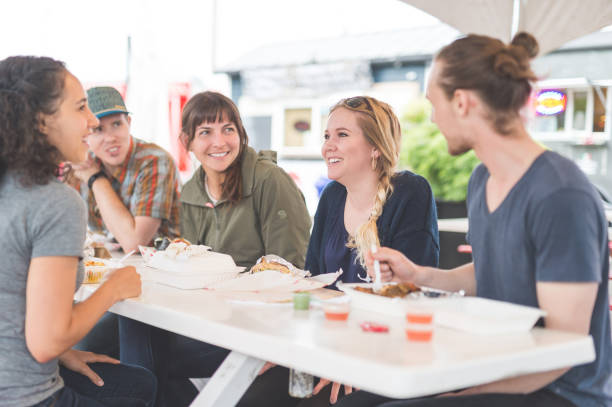 istock Food Cart Customers 855691494