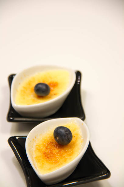 istock Cream brulee burn sugar Decorated with blueberry 855824446