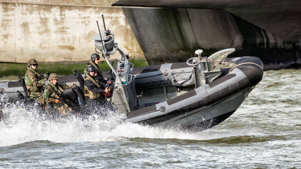 네덜란드 해병대와 스피드 - attack craft 뉴스 사진 이미지