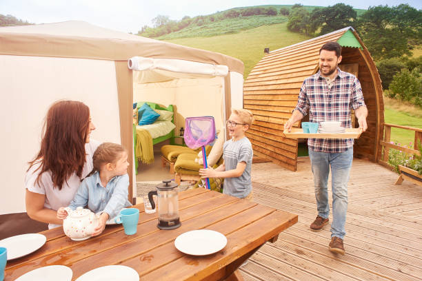 istock family glamping holiday 855860616