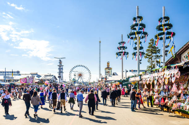 옥 토 버 페스트 2017-뮌헨-바바리아 - ferris wheel wheel oktoberfest carnival 뉴스 사진 이미지