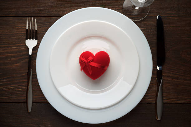 istock Romantic gift on white plate for Valentines day. 855958444