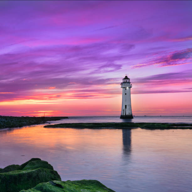 faro di perch rock new brighton - perch rock lighthouse foto e immagini stock