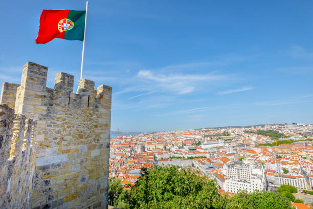 리스본 성 항공 - portuguese culture lisbon portugal portugal flag 뉴스 사진 이미지