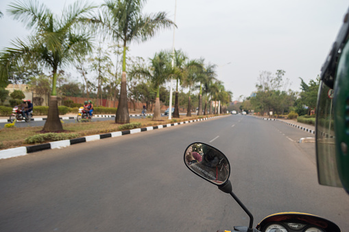 Conducir con una Boda de la Boda (Taxi Motor) en Kigali, Rwanda photo