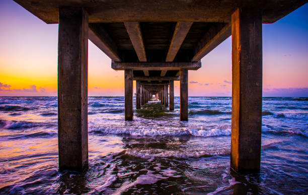 Padre Island Rocks 600+ Padre Island National Seashore Foto Foto Foto Stok, Potret ...