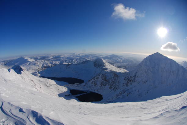 Snowdonia in Winter Snowdon Summit and Snowdonia in Winter mount snowdon photos stock pictures, royalty-free photos & images