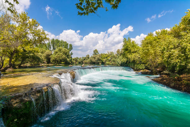 водопад манавгат в турции - waterfall antalya turkey forest стоковые фото и изображения