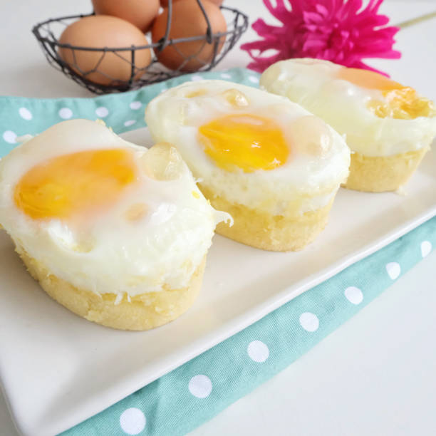 Fried egg and bread