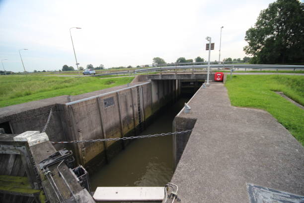 istock fast sluice close to village of Moordrecht, The Netherlands 856473304