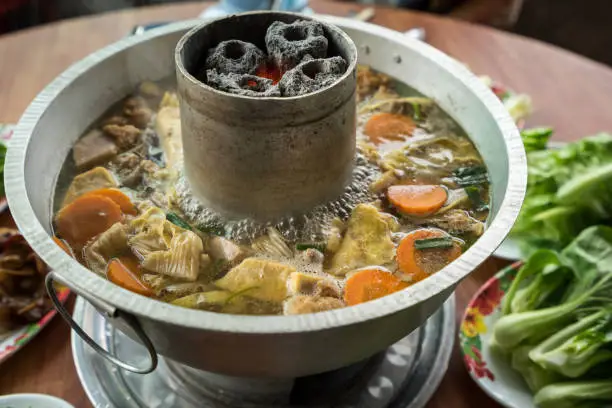 Chinese Yunnan sukiyaki hotpot