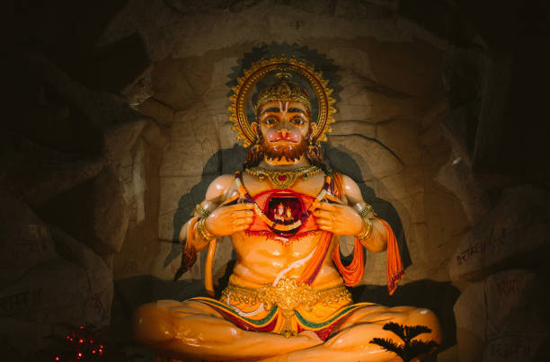 corazón de hanuman - hanuman fotografías e imágenes de stock