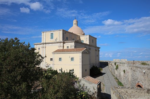 Antigua bóveda de Milazzo en Sicilia. Italia photo