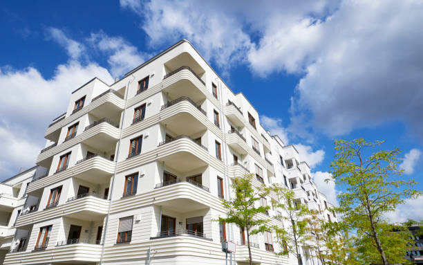 istock Modern apartment houses in Duesseldorf 857005838