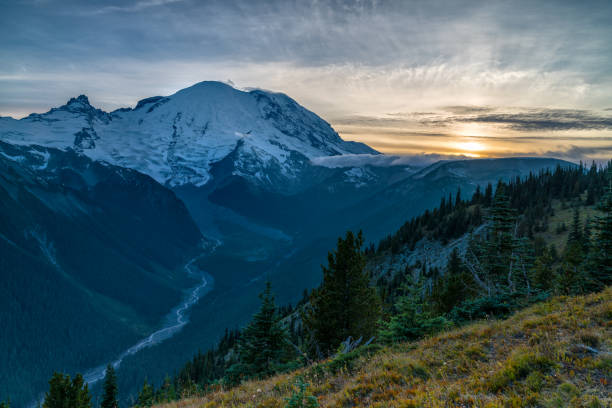 istock Mount Rainier National Park At Sunset 857104044