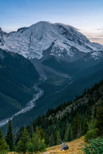 istock Mount Rainier National Park At Sunset 857106804