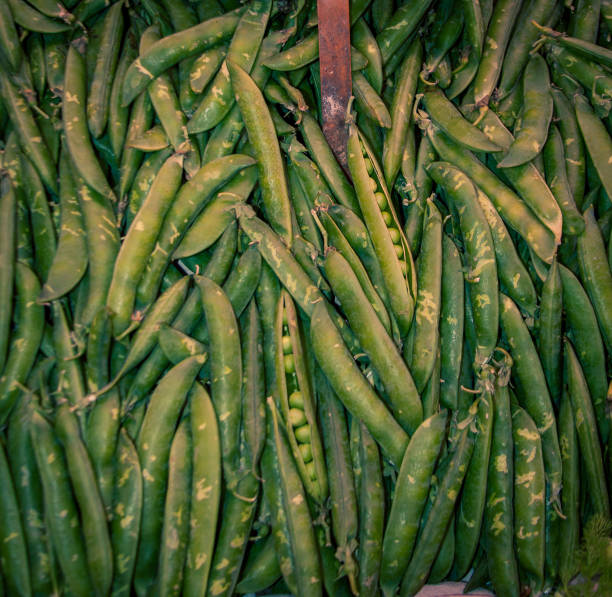 pile of green peas