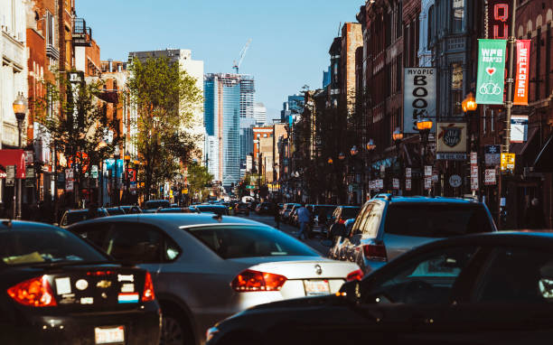 istock Busy city streets - Wicker Park, Chicago 857178954