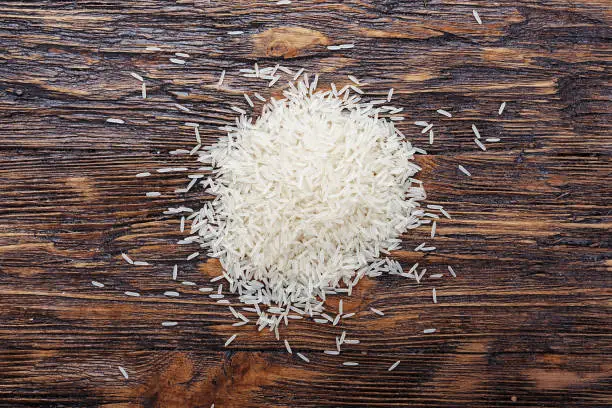 Photo of raw rice scattered