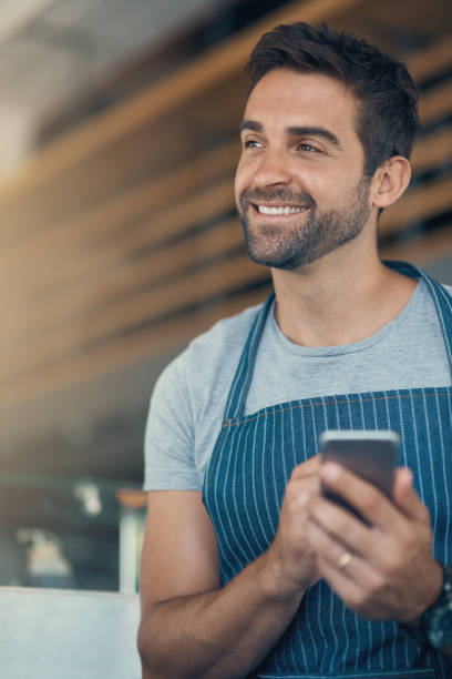 istock Making use of coffee shop management apps 857357094
