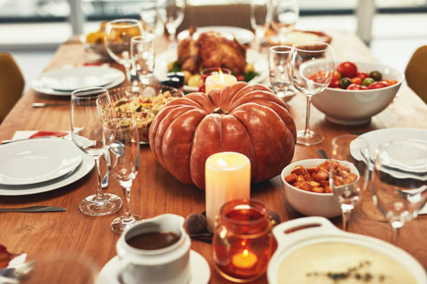There’s always something to be thankful for Shot of a feast on a dining table with no people at it thanksgiving full stock pictures, royalty-free photos & images