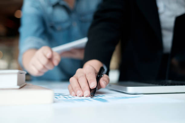 istock Businessmen teamwork brainstorming meeting. 857478194