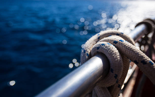 segelboot seil, yacht-detail. yachting - travel nautical vessel commercial dock pier stock-fotos und bilder