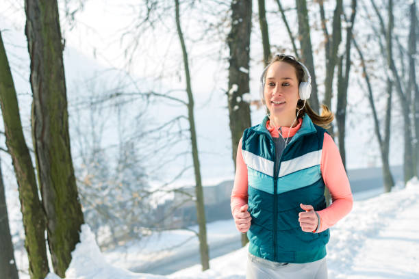 istock She doesn't take any excuses, she runs in winter 857582928