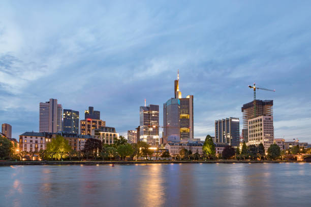 istock skyline of Frankfurt by night 857667154