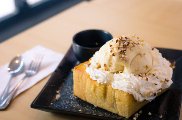 istock Honey toast ice cream popular desserts for everyone 857684860