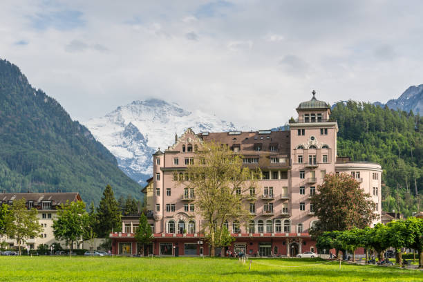 インターラーケン,switzerland - berne europe tower fort ストックフォトと画像