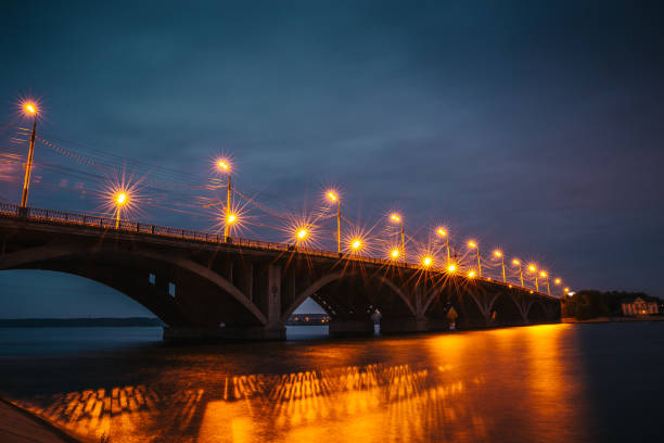 istock Vogresovsky Bridge - automobile bridge connecting the left-bank and Leninsky districts of Voronezh city 857841532
