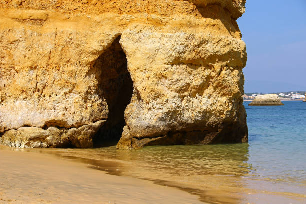 istock Camilo Beach, Lagos, Portugal 857848562