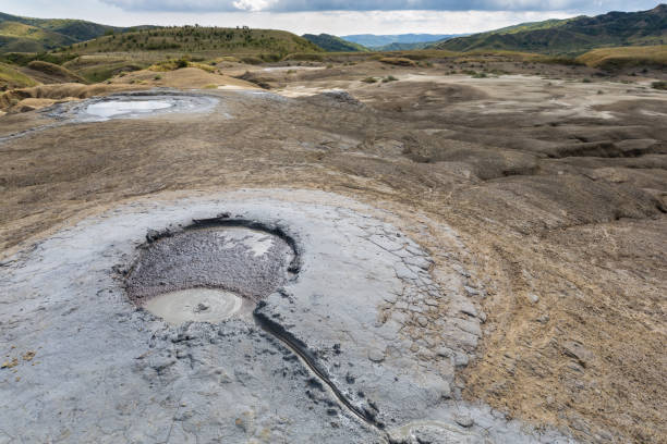 istock structure of dry and cracked earth 857972966