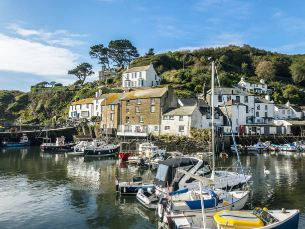 istock The bay of Polperro, Cornwall, UK 858039108