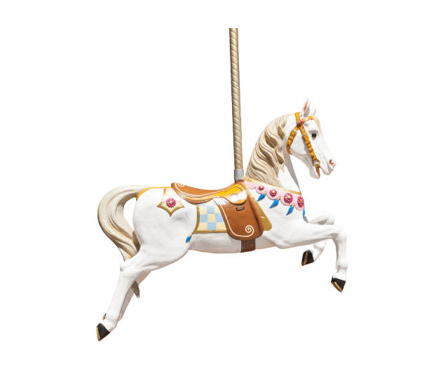 деревянная карусель лошадь изолированы - аттракцион карусель стоковые фото и изображения