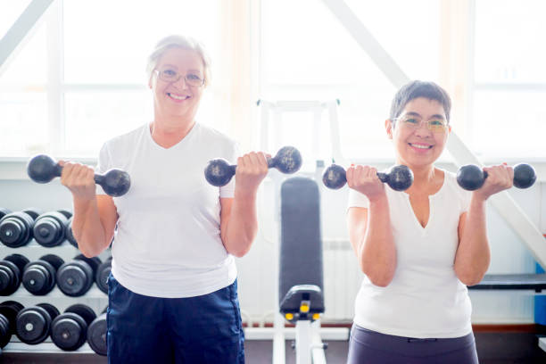 istock Senior women in gym 858156296