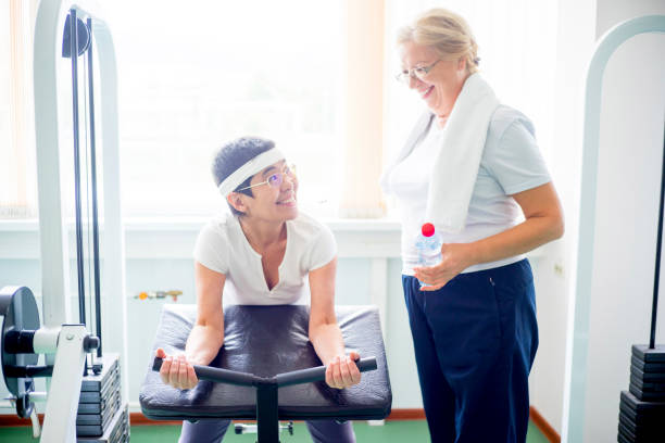 istock Senior women in gym 858157574