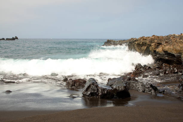 istock Big stormy ocean wave. Blue water background. 858161222