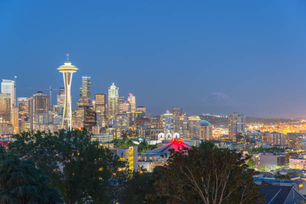 istock Seattle Downtown Cityscape with Mt. Rainnier from Kerry Park 858240572