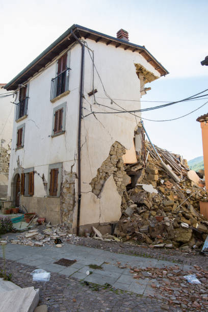 istock City destroyed by an earthquake 858302618