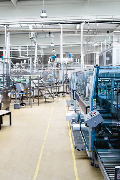 istock Water bottling factory 858311602